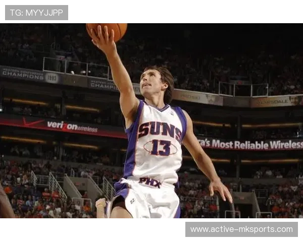 纳什全明星后卫闪耀赛场,展现传奇风采 纳什全明星后卫闪耀赛场,展现传奇风采